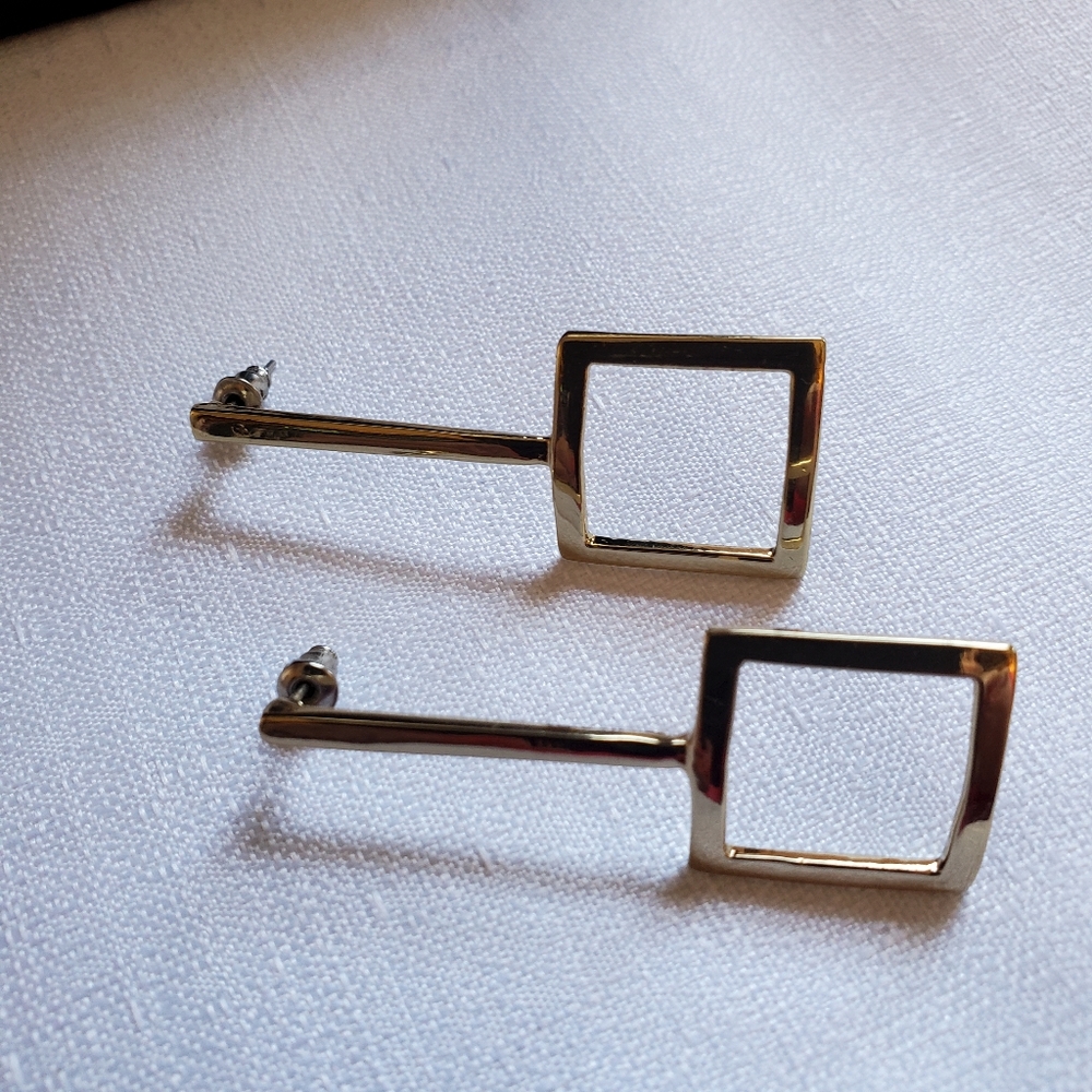Gold square post hanging earrings‎ - Picture 5 of 10